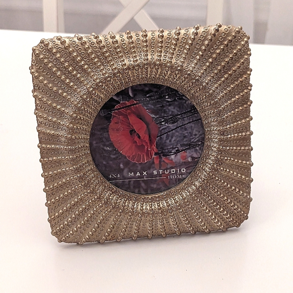 Gold Square Frame Max Studio